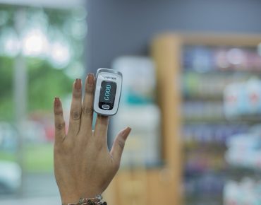 how to measure oxygen saturation without pulse oximeter